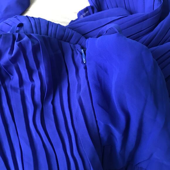 Beyond Words Romper Womens Medium Blue Pleated Flowy Belt Summer Vacation Resort - Picture 14 of 15